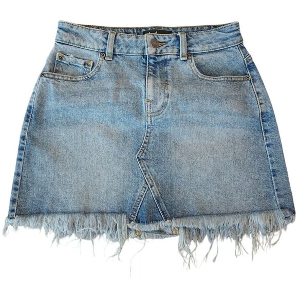 Lulus Light Wash Denim Raw Hem Mini Skirt Women's Size 25 - Picture 6 of 10